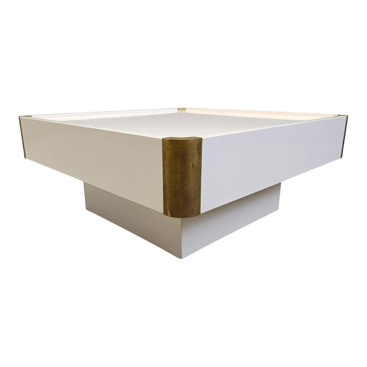 Coffee table, white lacquered wood, by W. Rizzo, Italy, 1970s.