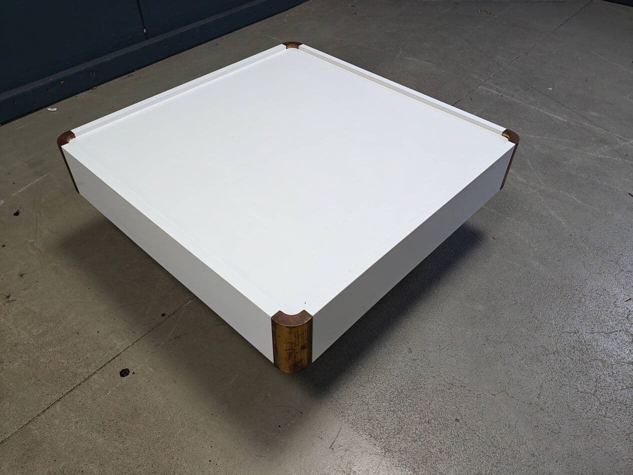 Coffee table, white lacquered wood, Italy, 1970s. - 273450