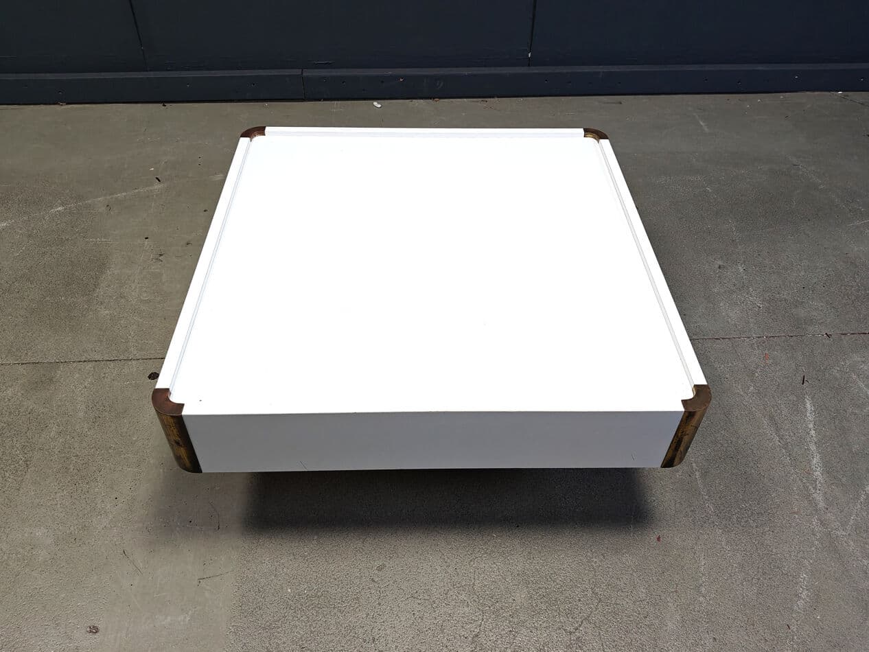 Coffee table, white lacquered wood, Italy, 1970s. - 273441