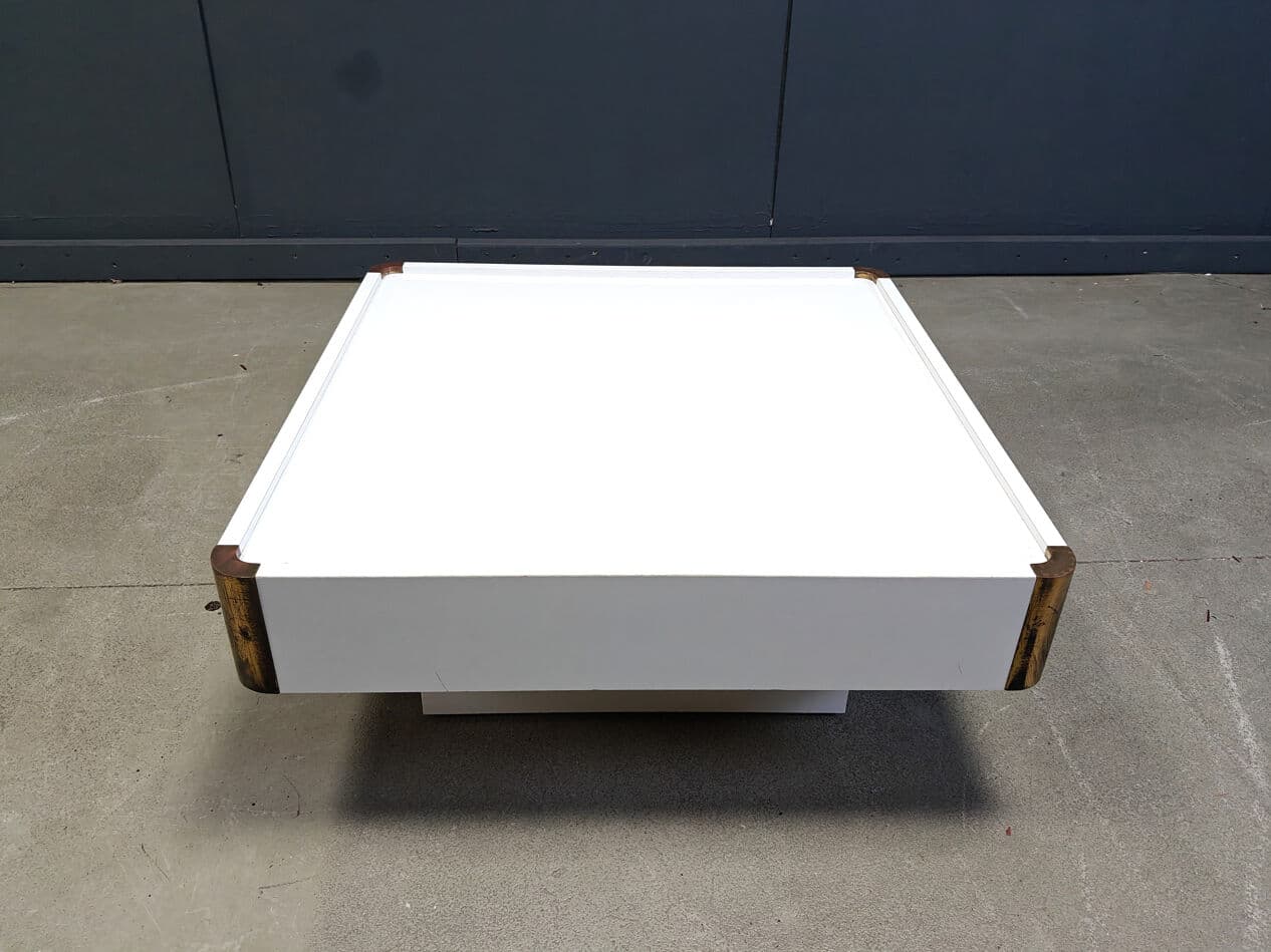 Coffee table, white lacquered wood, Italy, 1970s. - 273447