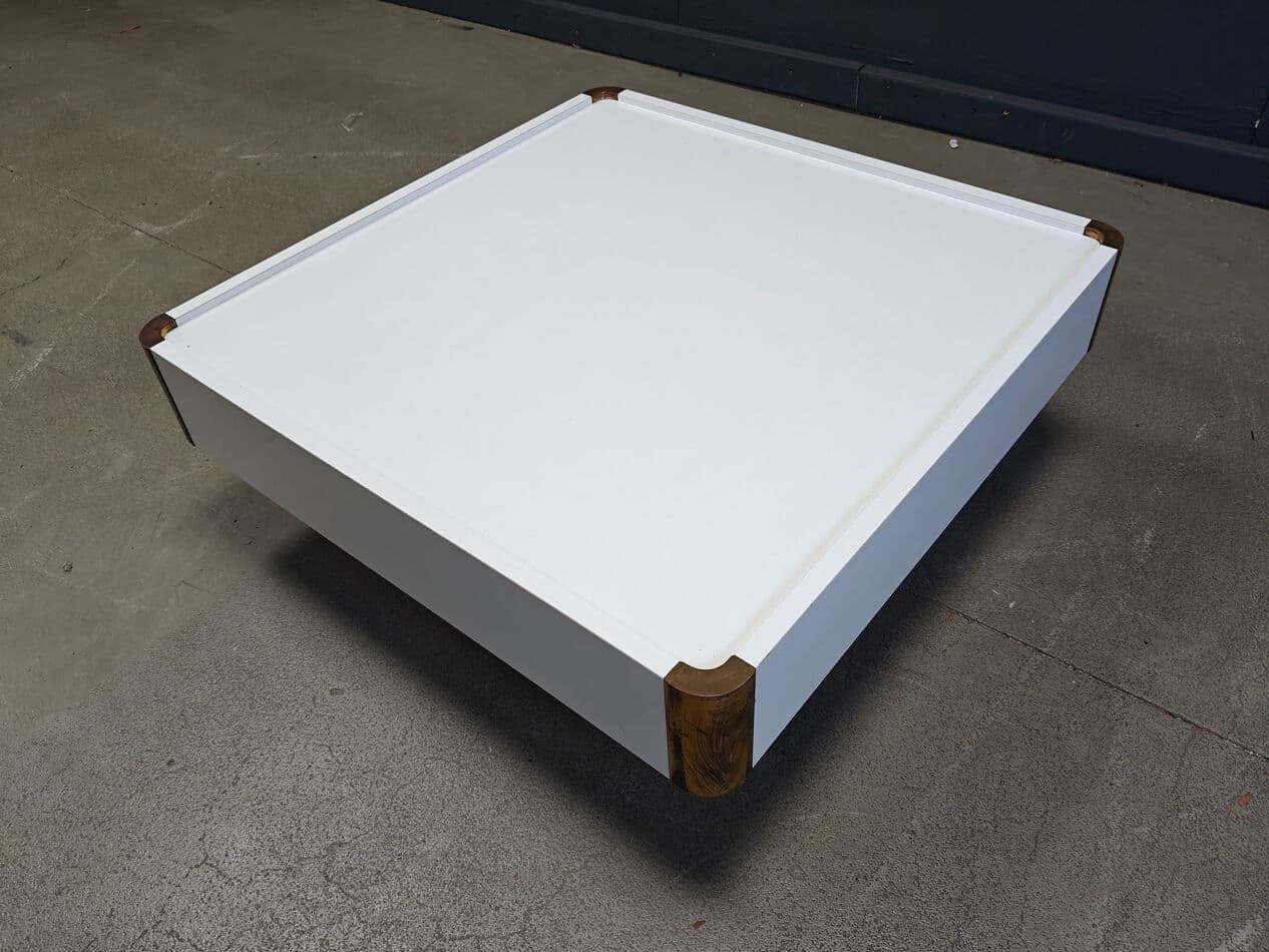 Coffee table, white lacquered wood, Italy, 1970s. - 273443