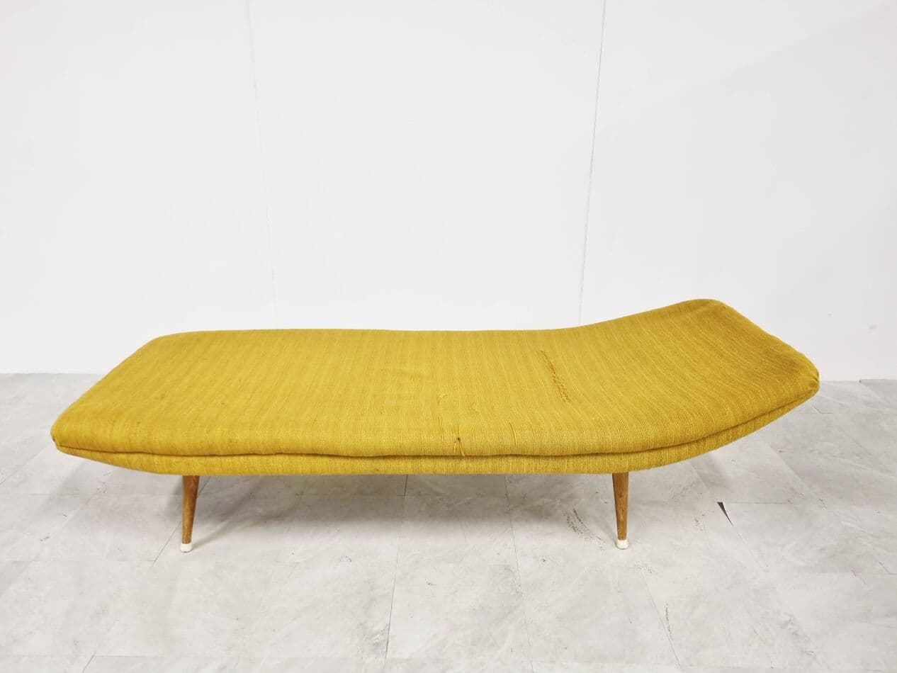 Daybed mid-century, yellow cotton, Netherlands, 1960s. - 273366