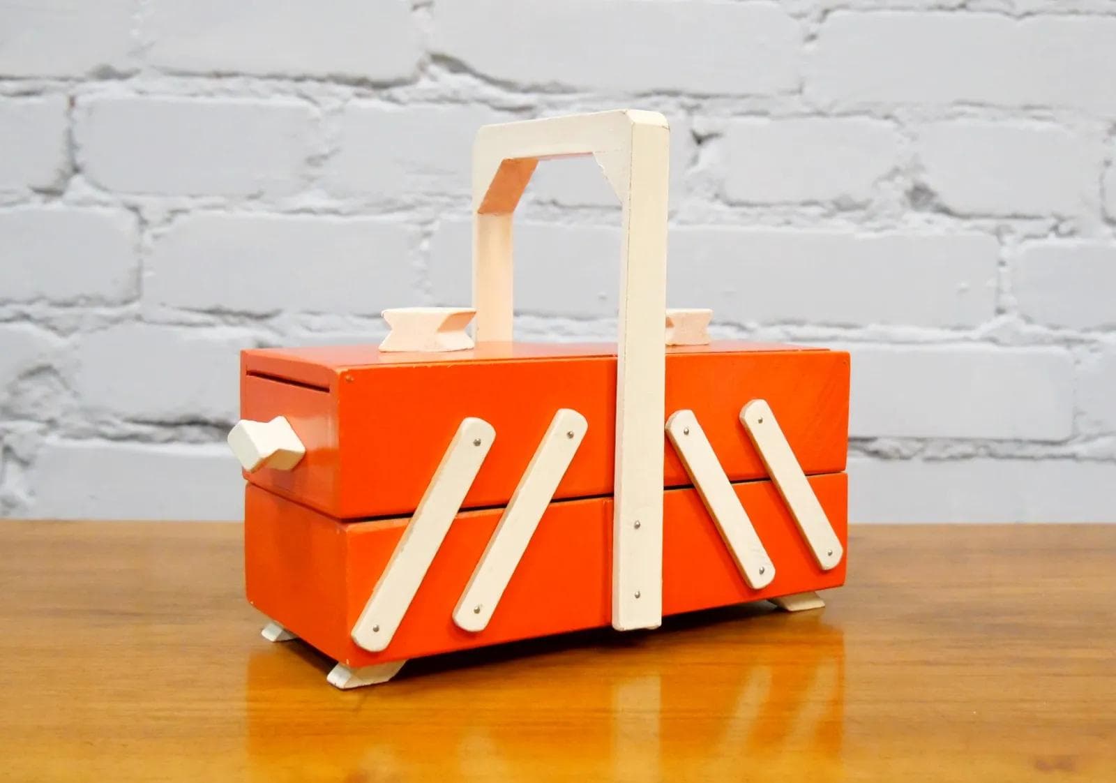 Puzderko na biżuterię rozkładane, multikolor, drewno, Polska, lata 50. - 19159