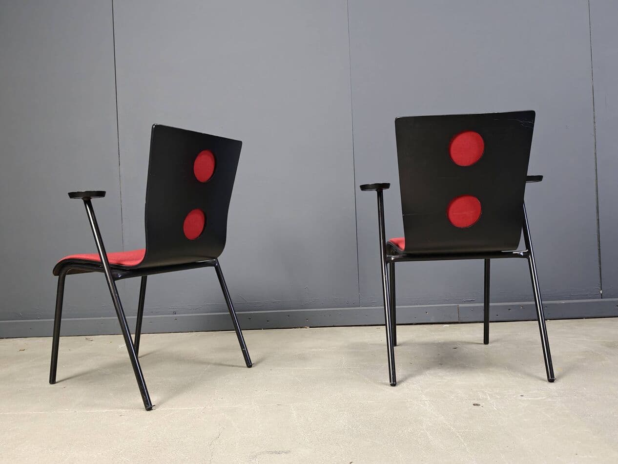 Zestaw sześciu krzeseł Occhio, velvet czerwony, stal czarna, proj. R. Vandebeek, Drisag, Belgia - 273118