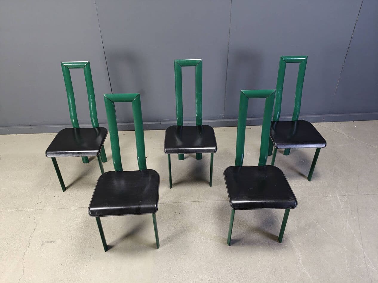 Zestaw pięciu krzeseł jadalnianych Model Regia, aluminium zielony, skóra czarna, proj. A. Mosca, Włochy, lata 80. - 273090