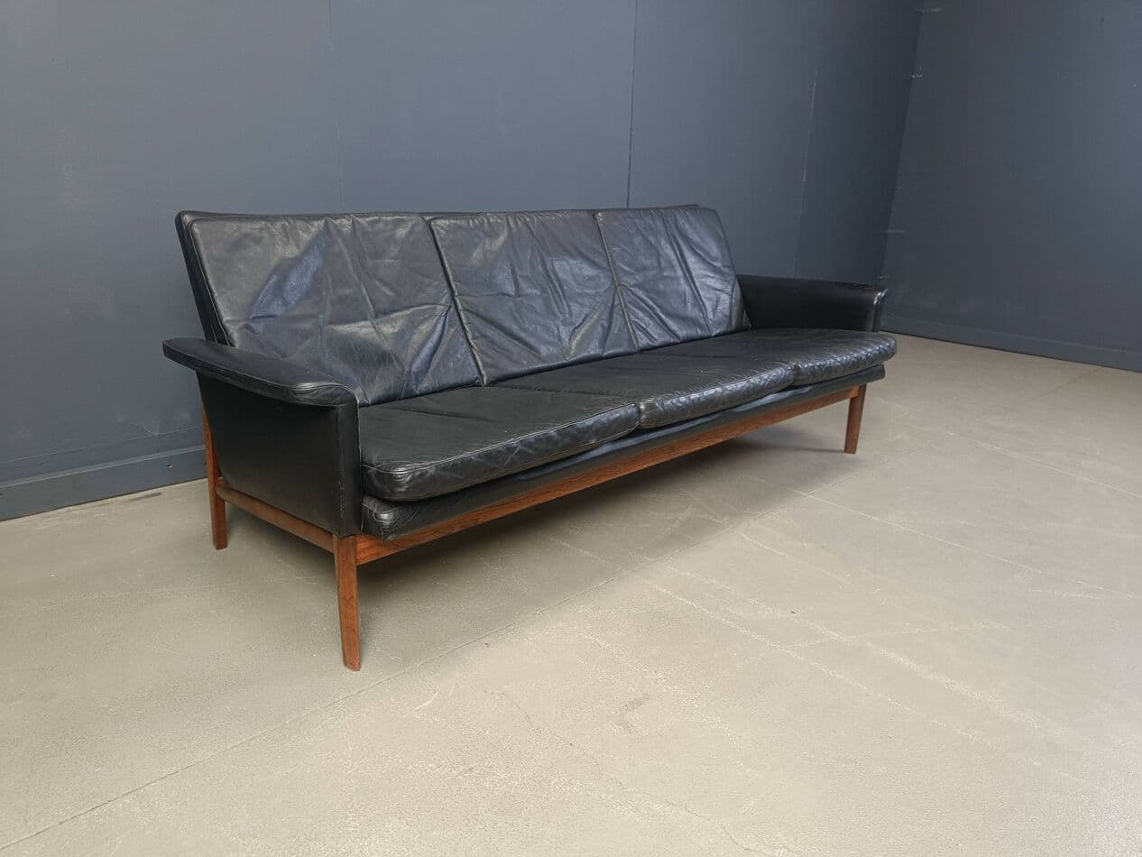 Sofa trzyosobowa Jupiter, skóra czarna, palisander, proj. F. Juhl, France & Son, Dania, lata 60. - 273080