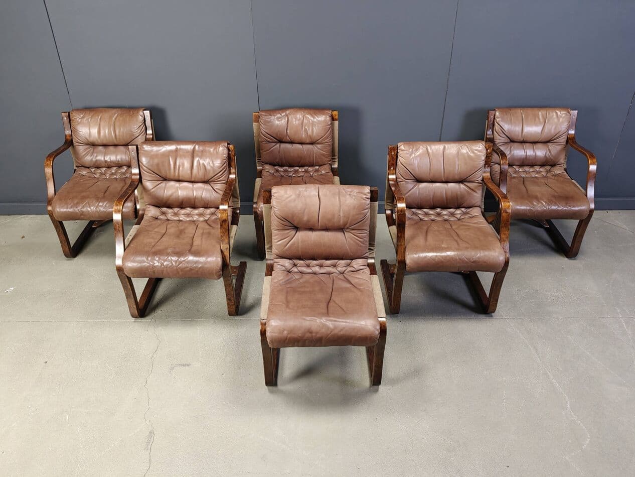 Zestaw sześciu krzeseł, skóra brązowa, sklejka, proj. E. Pajamies, Asko, Finlandia, lata 70. - 273058