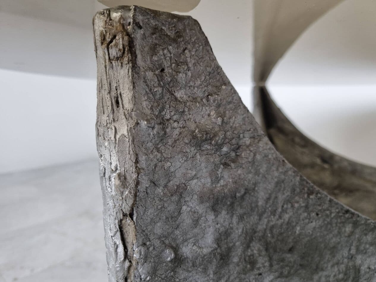 Zestaw dwóch stolików kawowych brutalistycznych, szkło dymione, aluminium, Belgia, lata 70. - 273016