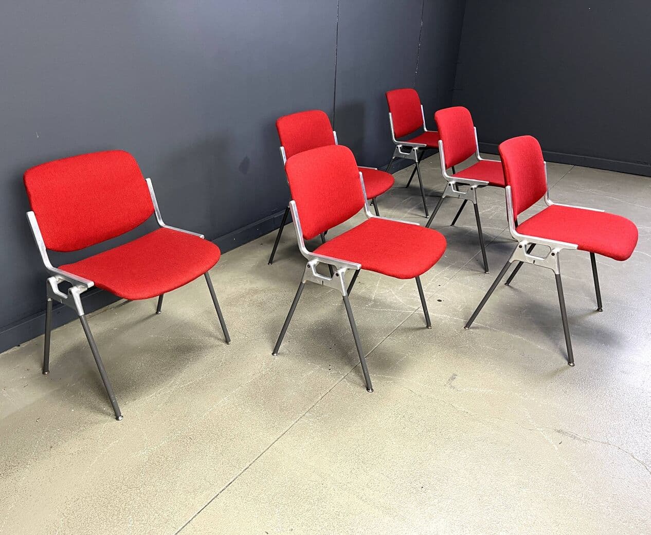 Set of Six Chairs DSC 106, red velvet, metal, by G. Piretti, Castelli, Italy, 1970s. - 272960