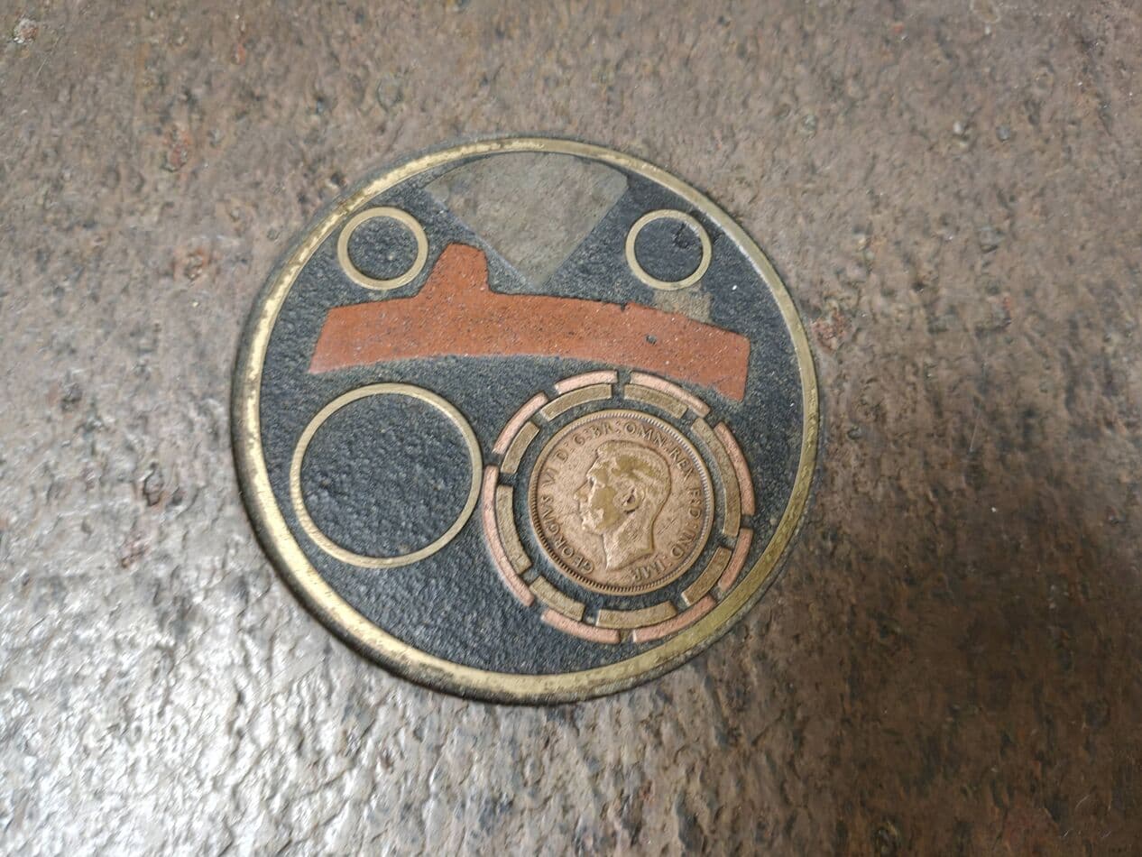 Coffee Table Brutalist, brown stone, Germany, 1980s. - 272740