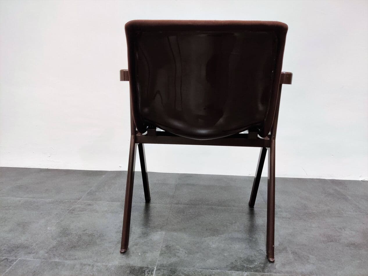 Para foteli Space Age, brązowy, tkanina, plastik, proj. E. Sottsass, Włochy, lata 70. - 272696