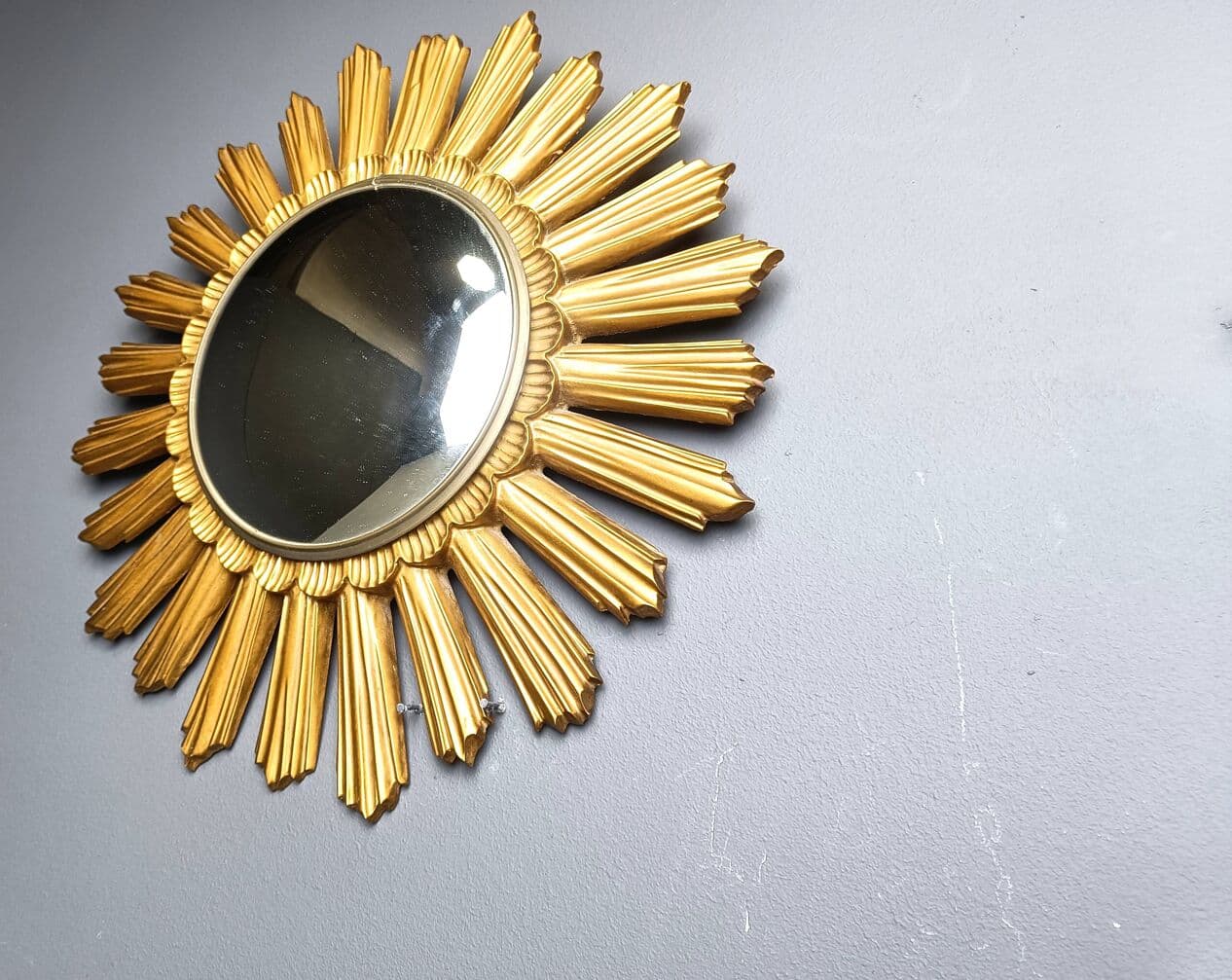 Sunburst mirror, gold, glass, Belgium, 1960s. - 272579