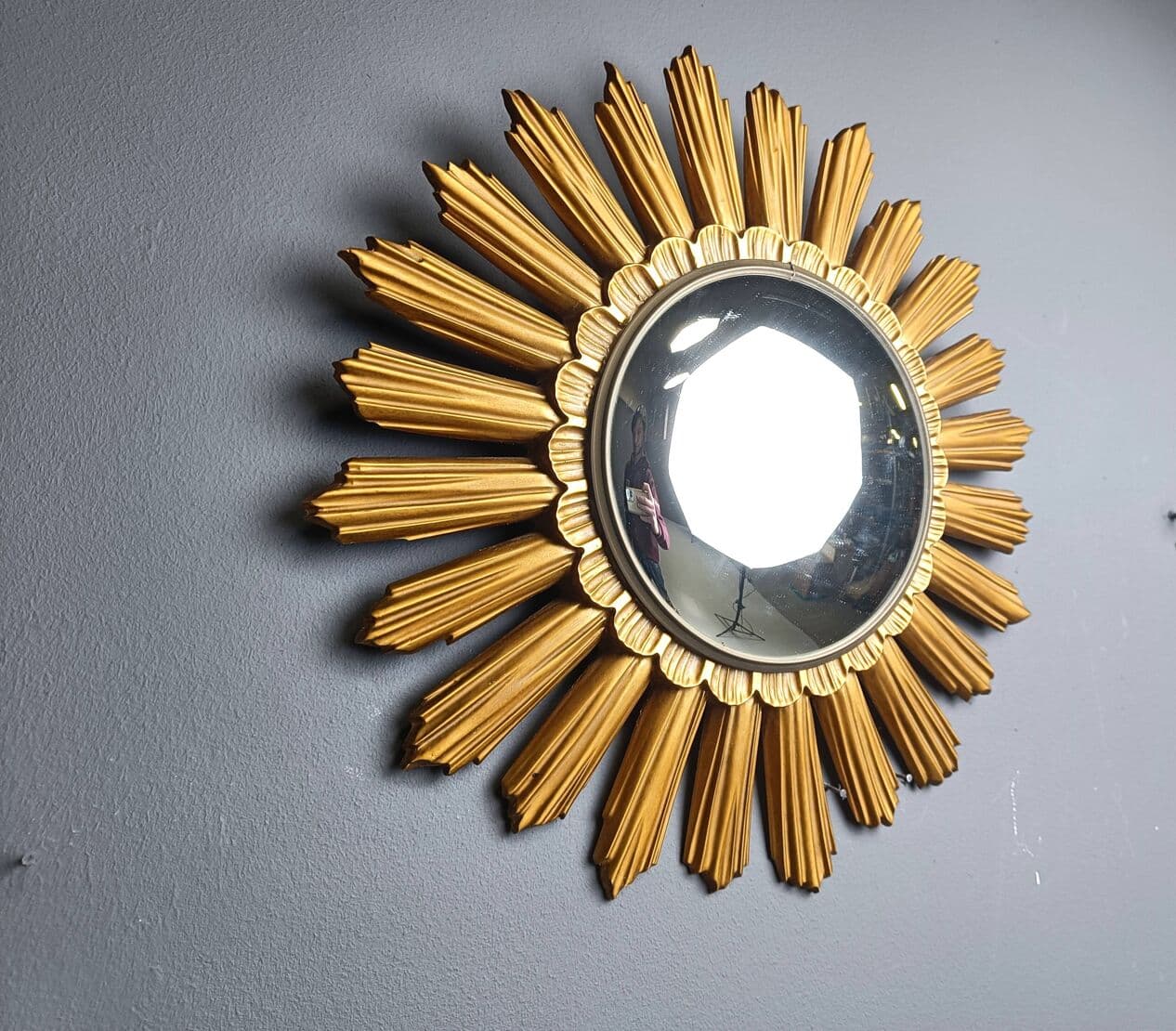 Sunburst mirror, gold, glass, Belgium, 1960s. - 272585