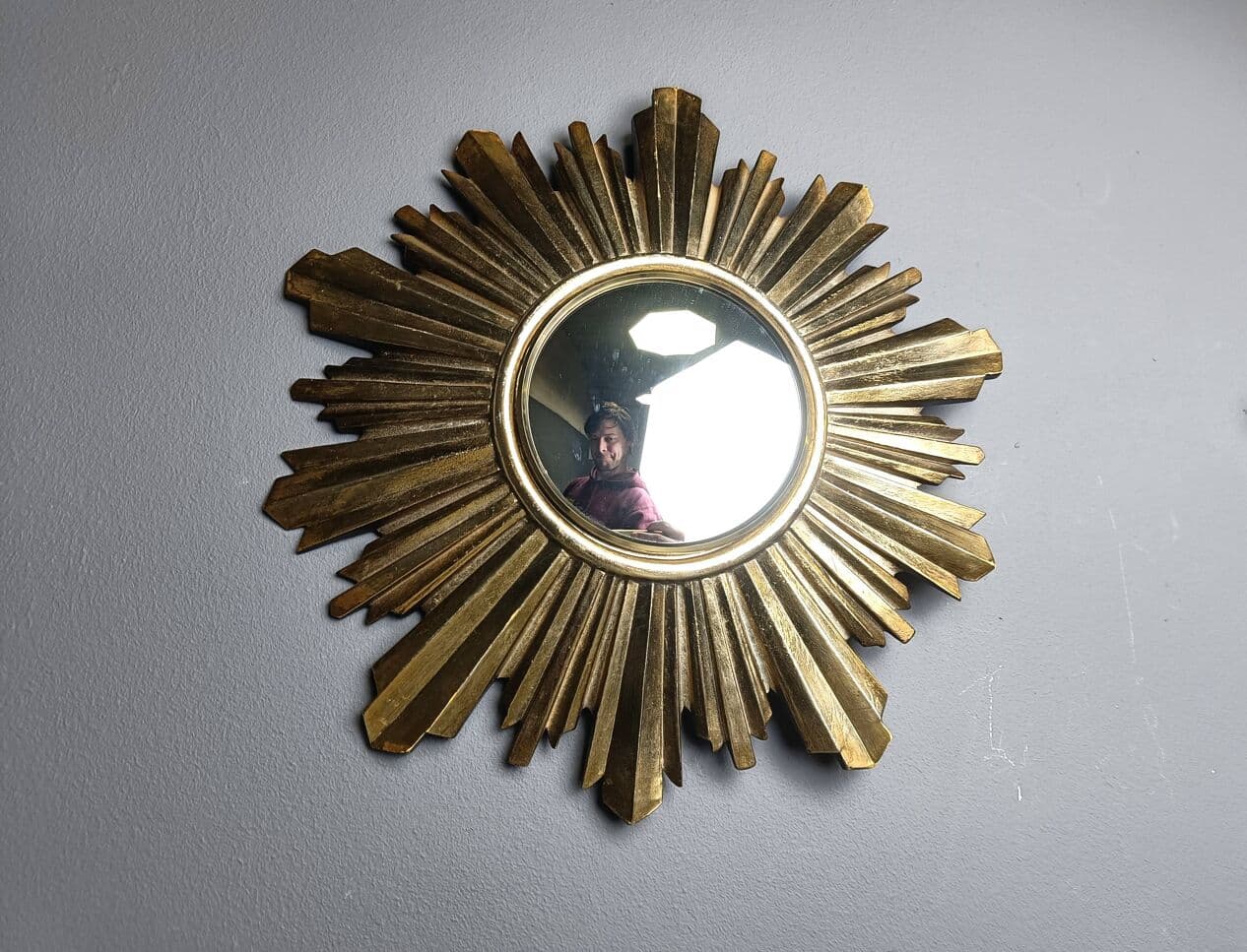 Sunburst mirror, gold, glass, Belgium, 1960s. - 272559
