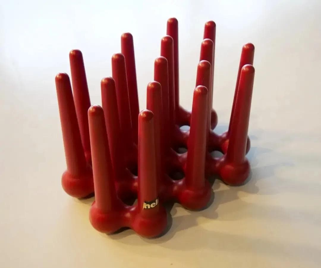 Czerwony gazetnik z tworzywa sztucznego, proj. W. Zeischegg dla Helit, Niemcy, lata 70. - 19117