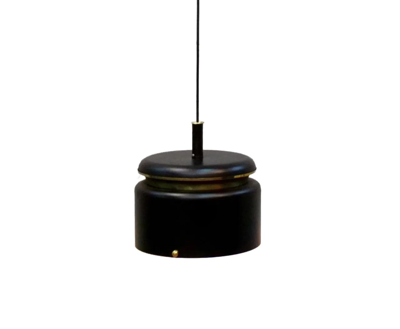 Lampa sufitowa, metal czarny, mosiądz złoty, proj. J. Hammerborg, Fog & Morup, Dania, lata 60.