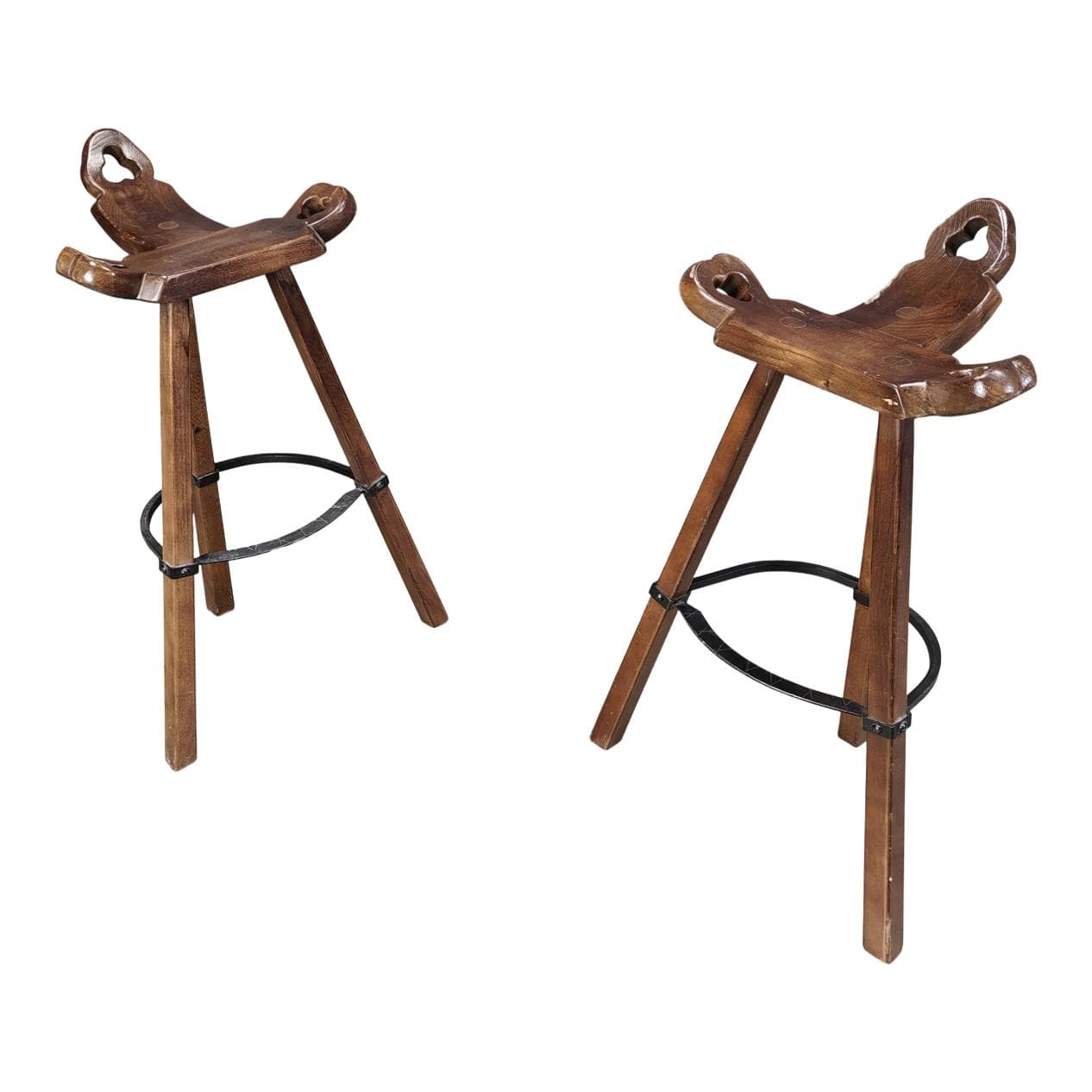 Zestaw dwóch stołków barowych brutalistycznych, drewno brązowe, metal czarny, Hiszpania, lata 60.