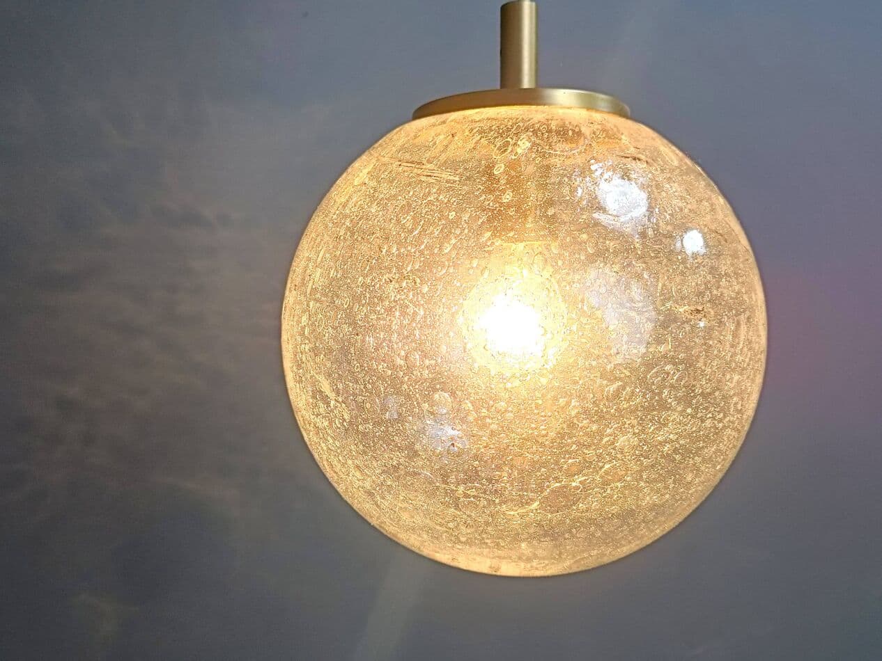 Lampa wisząca, kula, szkło przezroczyste, metal złoty, Doria Leuchten, Niemcy, lata 60. - 272182