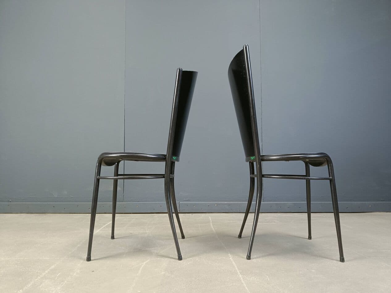 Zestaw dziesięciu krzeseł postmodernistycznych, drewno czarne, metal czarny, Włochy, lata 80. - 272126