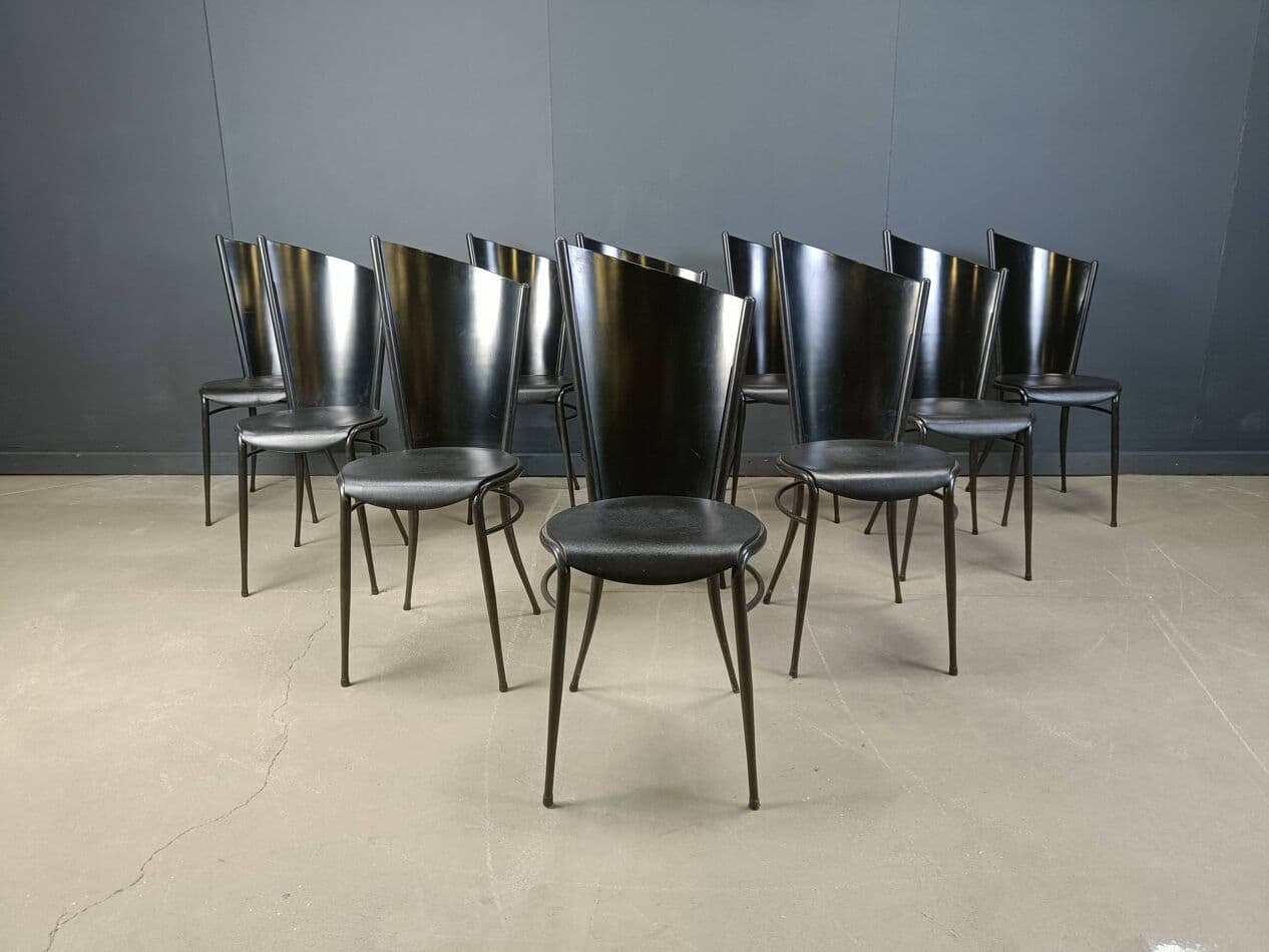 Zestaw dziesięciu krzeseł postmodernistycznych, drewno czarne, metal czarny, Włochy, lata 80. - 272129
