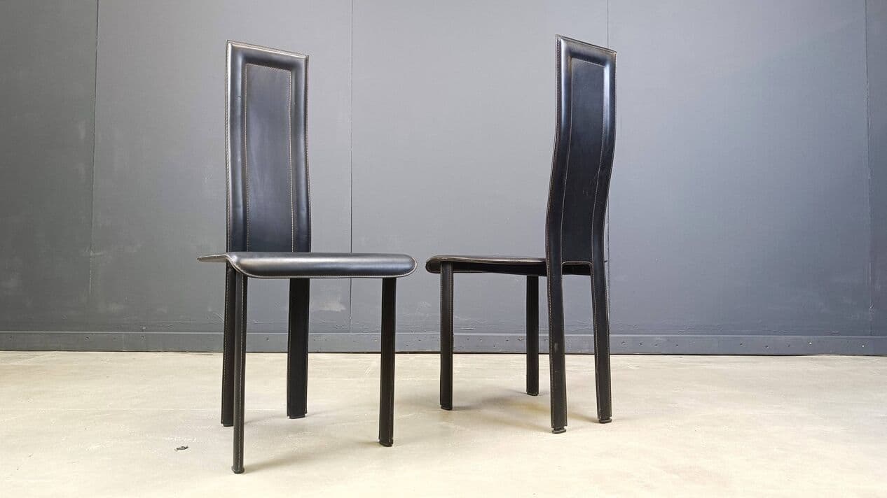 Zestaw sześciu krzeseł postmodernistycznych, skóra czarna, żelazo czarne, Włochy, lata 80. - 271995