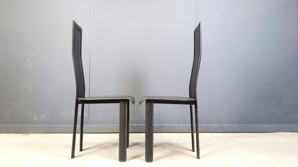 Zestaw sześciu krzeseł postmodernistycznych, skóra czarna, żelazo czarne, Włochy, lata 80. - 272003