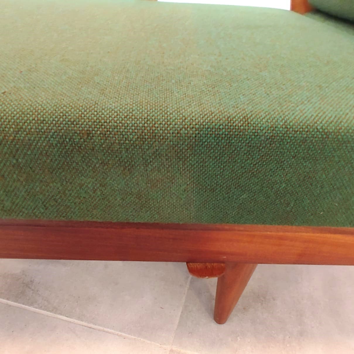 Sofa rozkładana Swanette, zielona, drewno, proj. I. Relling, H. Vik, Svane Ekornes, Norwegia, lata 60. - 79307