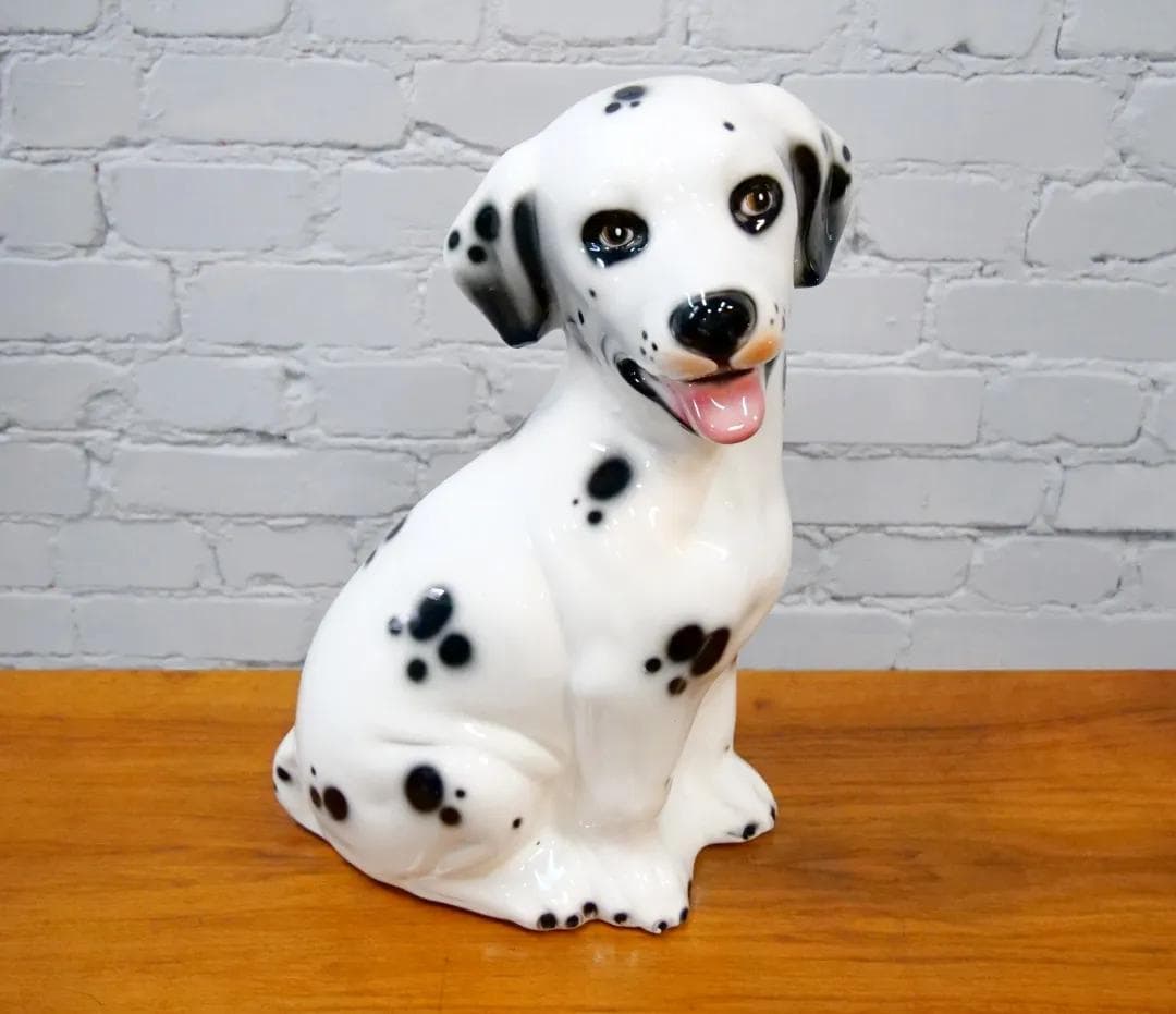 Biała ceramiczna figurka psa dalmatyńczyka, Polska, lata 70. - 19091