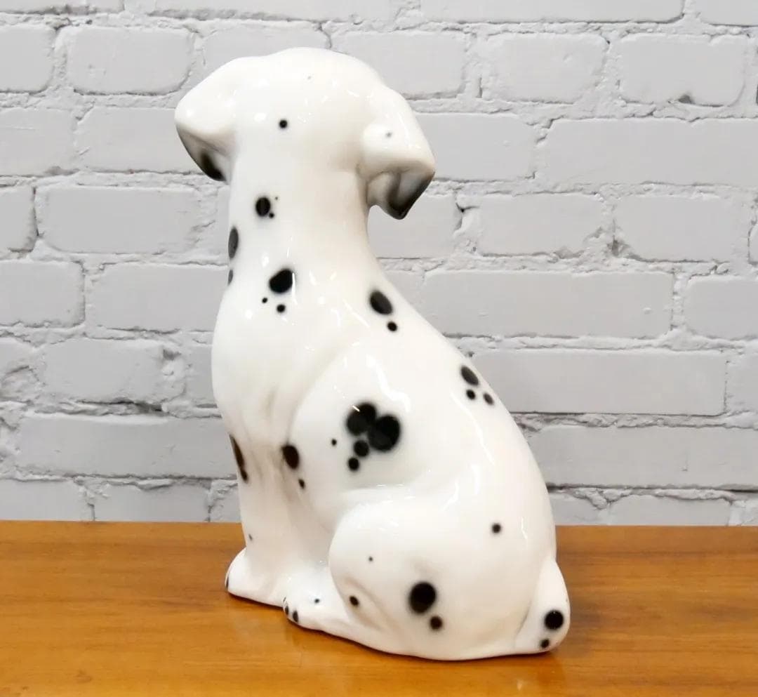 Biała ceramiczna figurka psa dalmatyńczyka, Polska, lata 70. - 19085