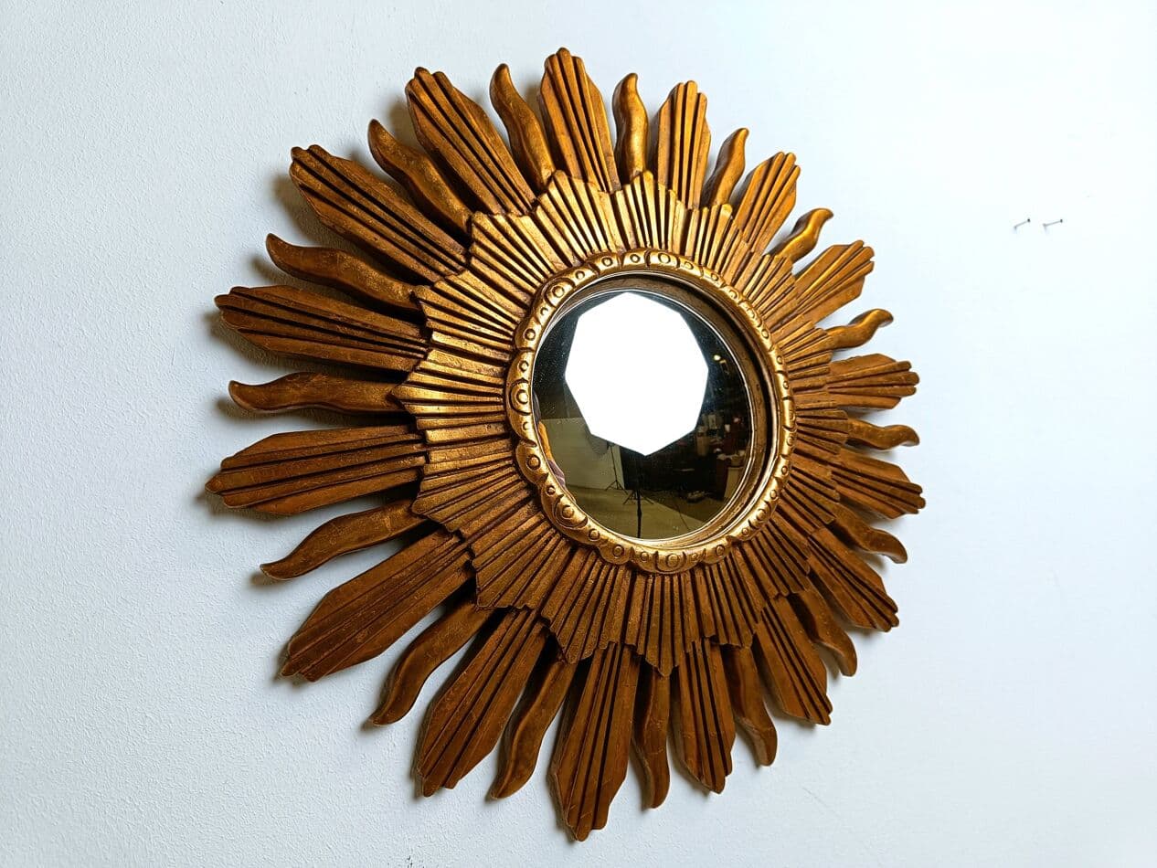 Sunburst mirror Ø48 cm, gold glass, Belgium, 1960s. - 271969