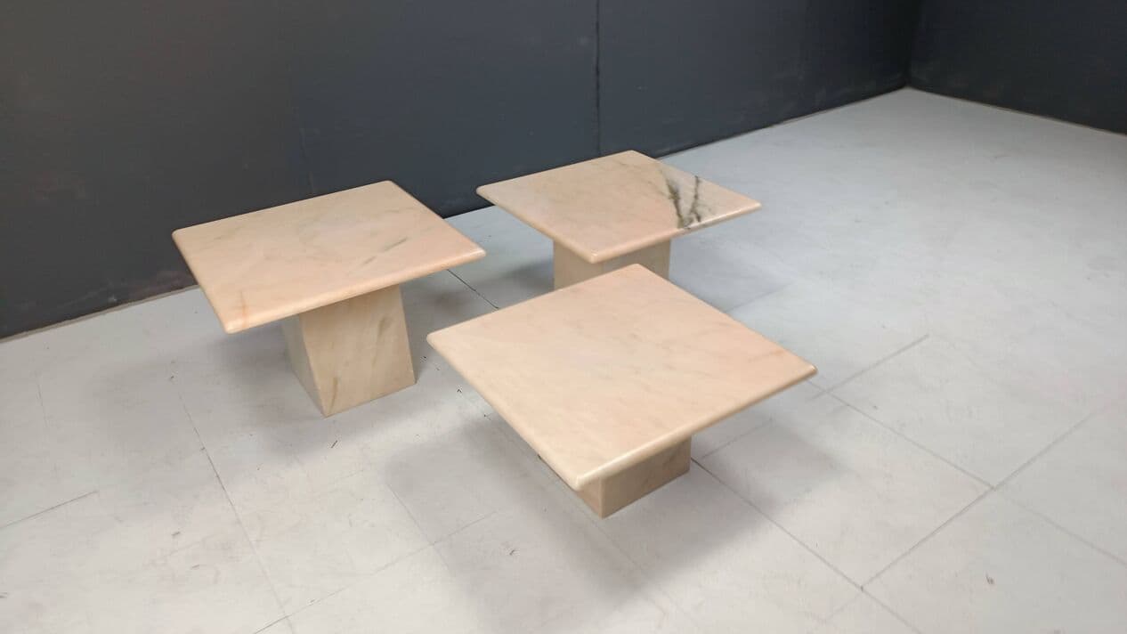 Zestaw trzech stolików pomocniczych, marmur różowy, Włochy, lata 70. - 271920