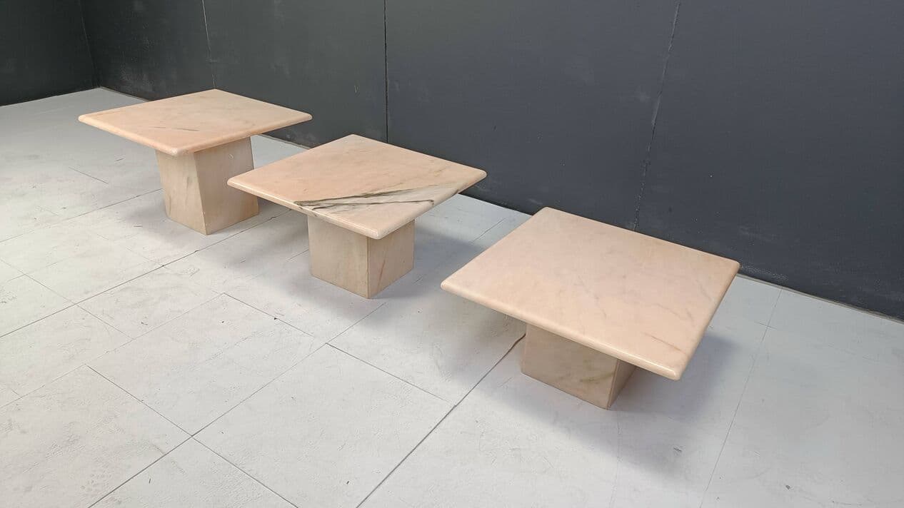 Zestaw trzech stolików pomocniczych, marmur różowy, Włochy, lata 70. - 271918