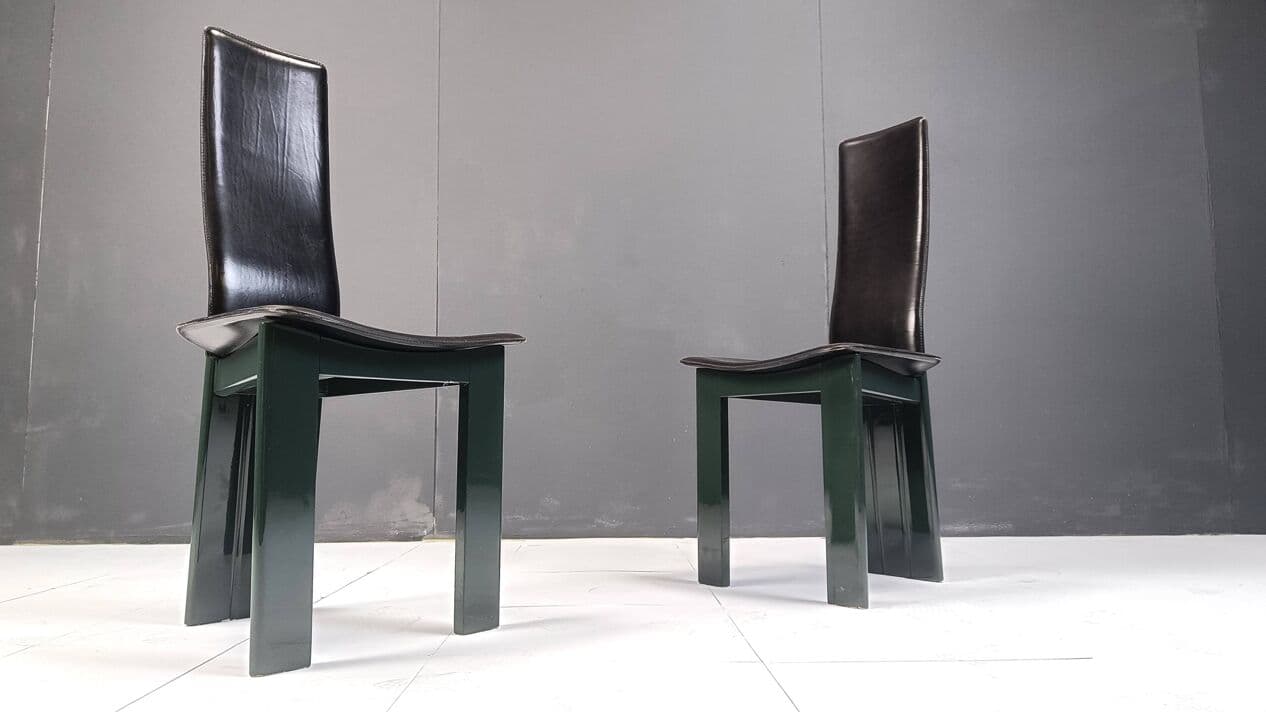 Zestaw sześciu krzeseł, skóra czarna, drewno zielony, Włochy, lata 80. - 271899
