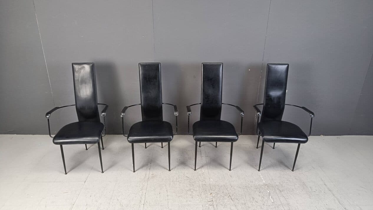 Zestaw czterech krzeseł S44, skóra czarna, metal czarny, Włochy, lata 80. - 271886
