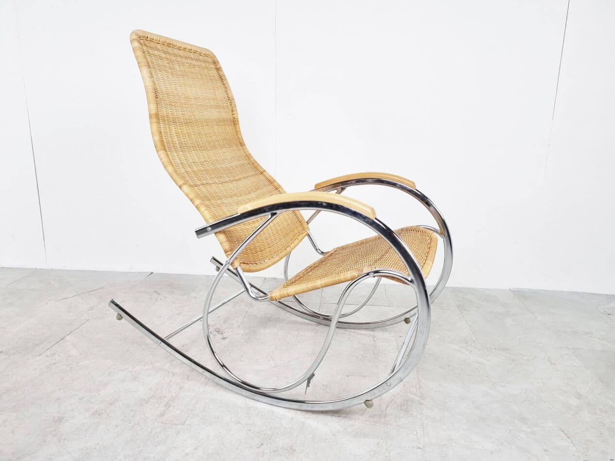 Fotel bujany, beżowy rattan, chrom, buk, Włochy, lata 70. - 271758