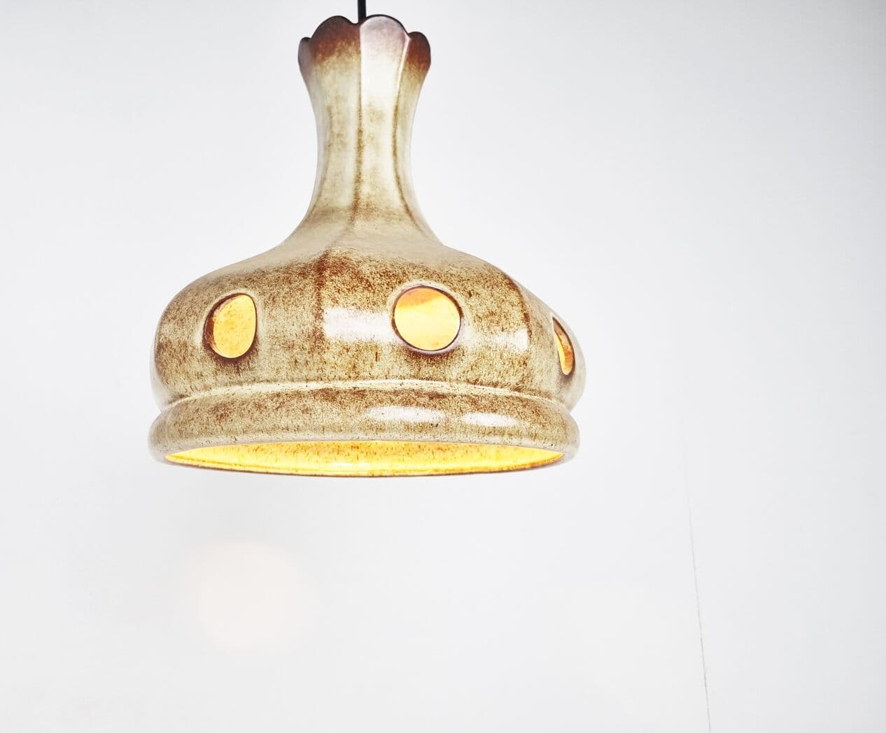 Lampa wisząca, beżowa, ceramika, Niemcy, lata 60. - 271741