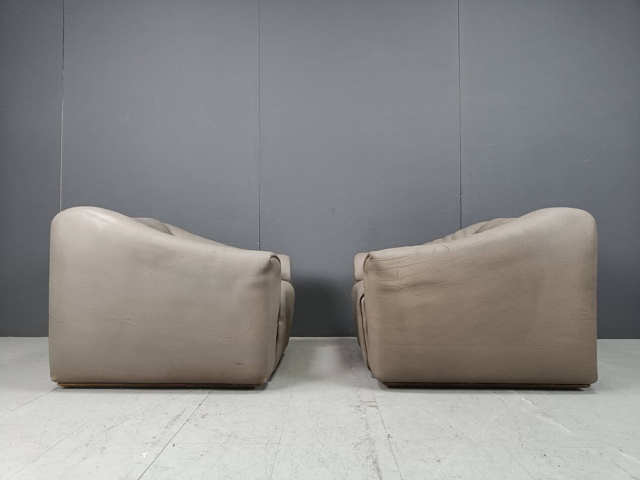 Para foteli D7, szary, skóra, De Sede, Szwajcaria, lata 70. - 271655