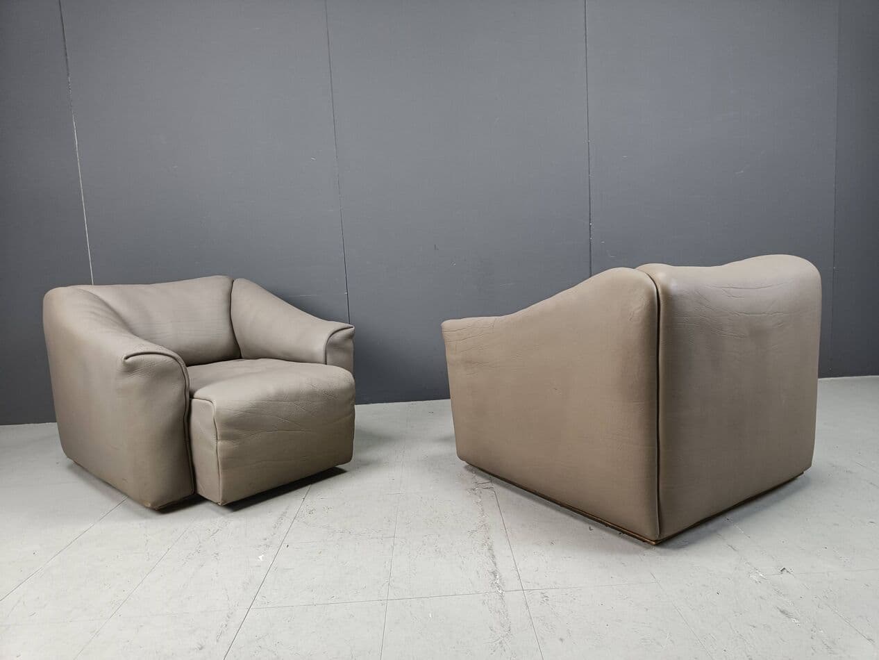 Para foteli D7, szary, skóra, De Sede, Szwajcaria, lata 70. - 271648