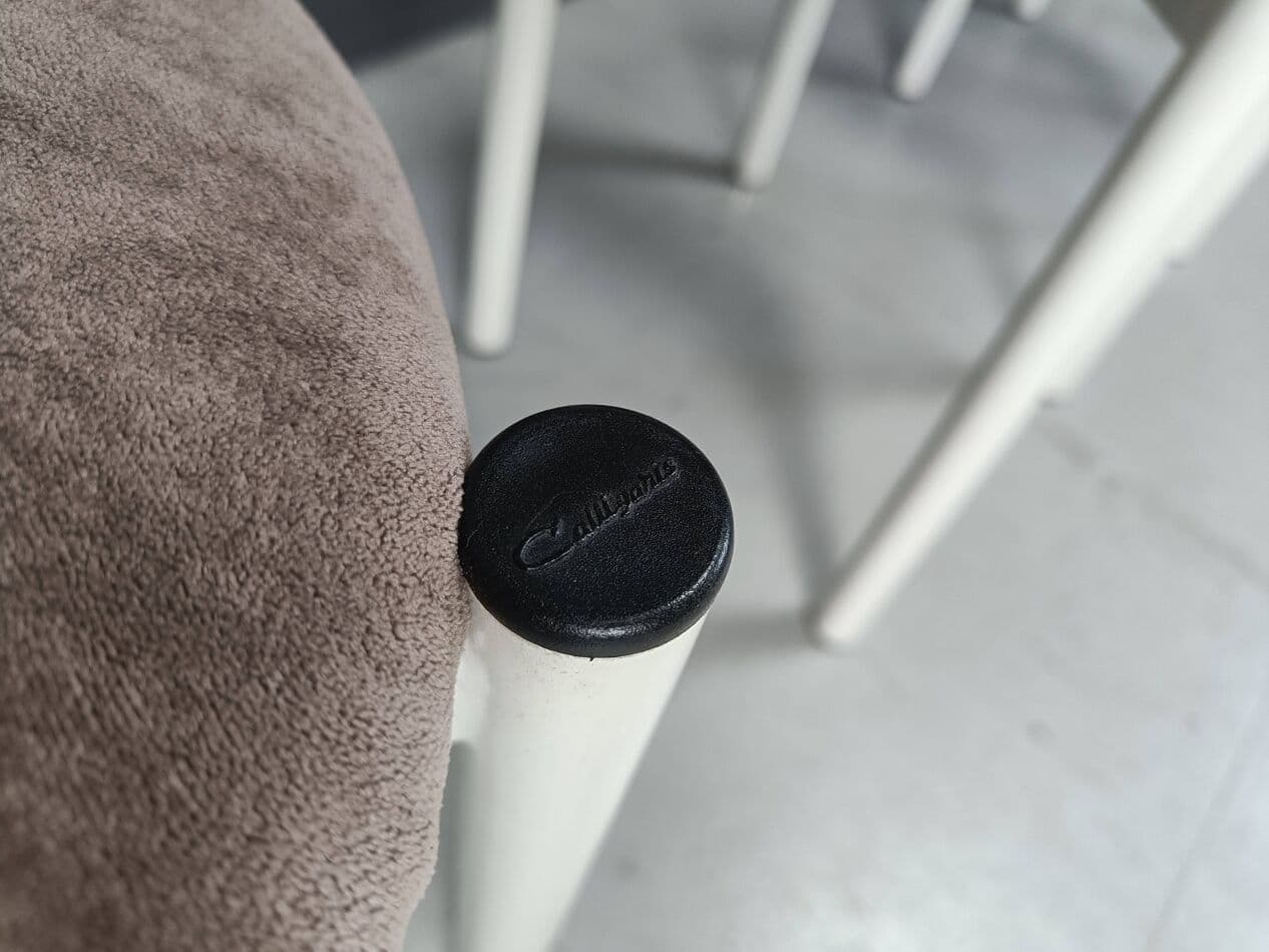 Set of four dining chairs, white, metal, velour, Italy, 1980s. - 271604