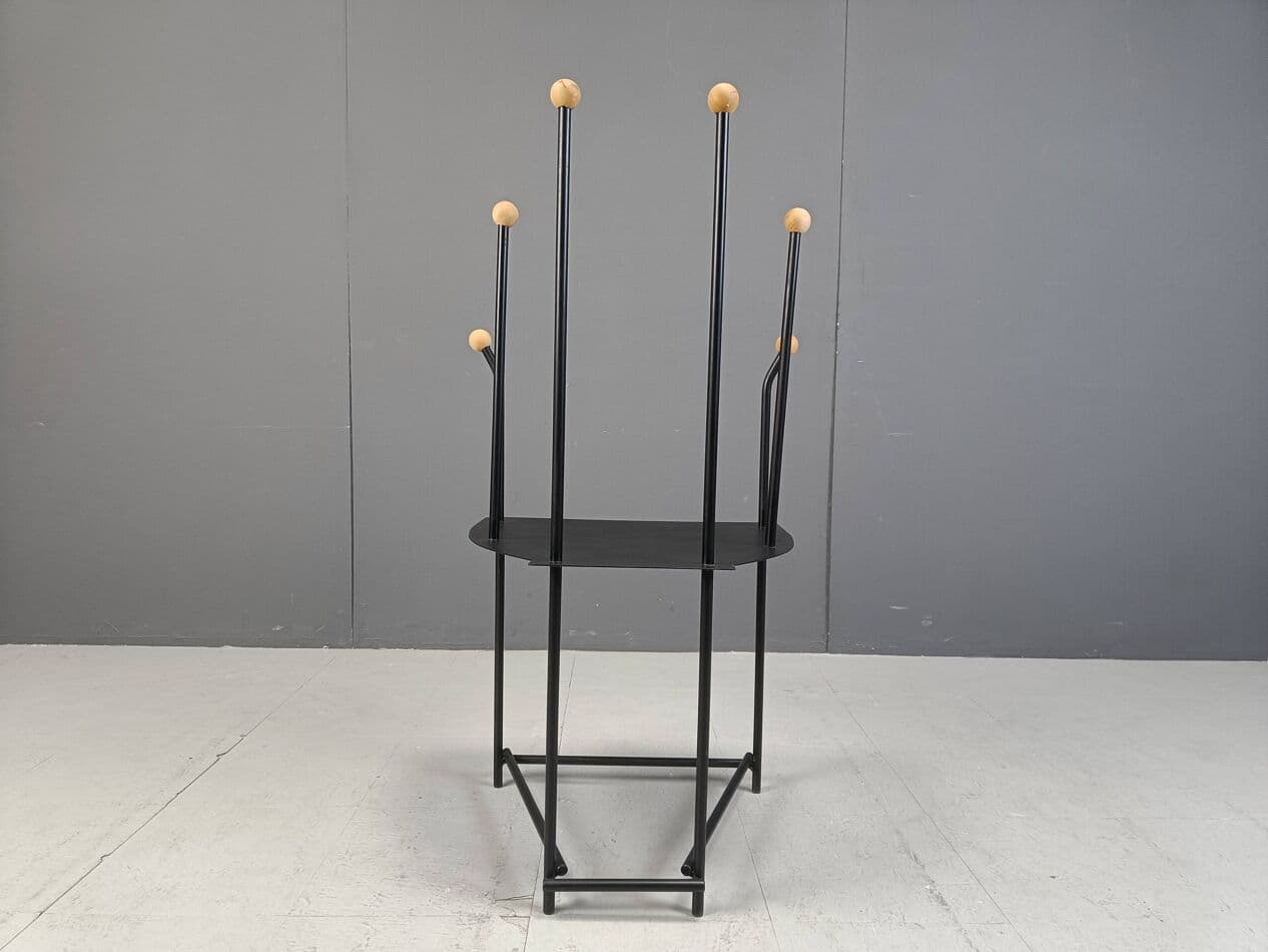 Fotel lounge postmodernistyczny, metal czarny, Belgia, lata 80. - 271483