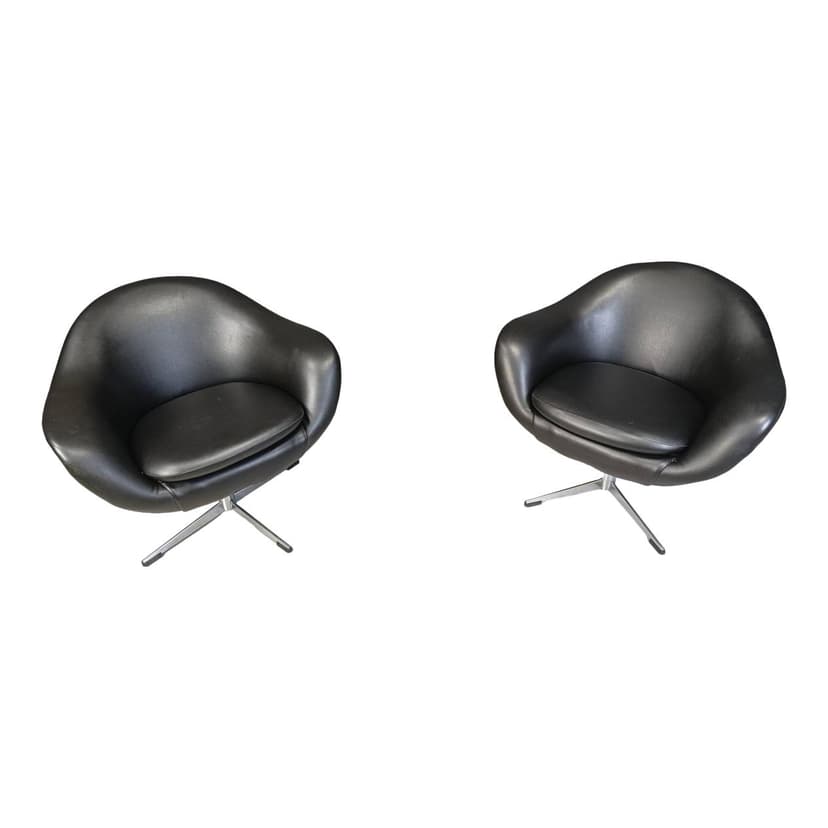 Para foteli klubowych, czarny winyl, chrom, Belgia, lata 60.