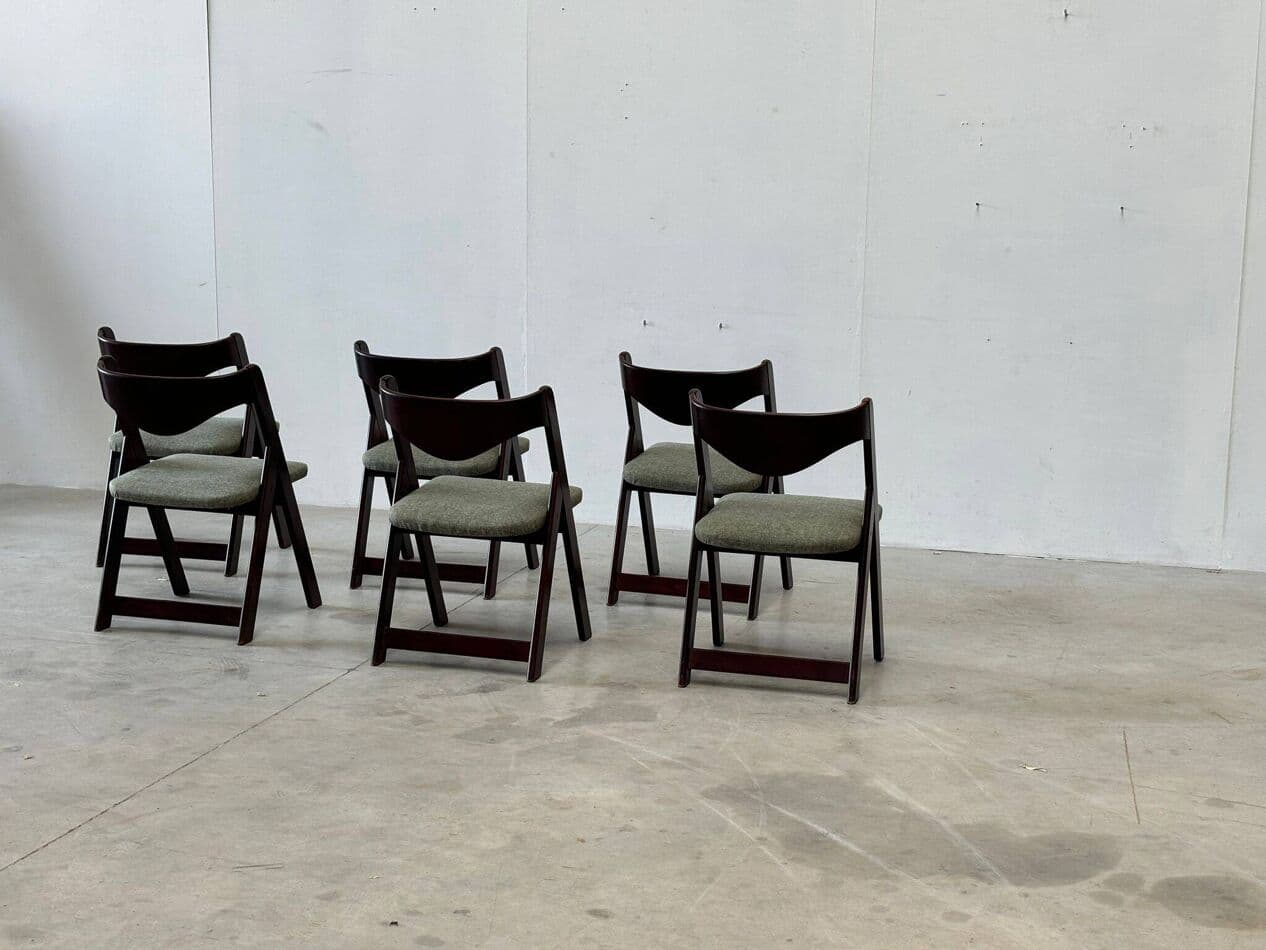 Set of six dining chairs, brown mahogany, Italy, 1960s. - 271376