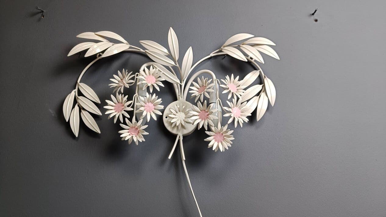 Kinkiet floral, metal biały, proj. H. Kögl, Włochy, lata 70. - 271345