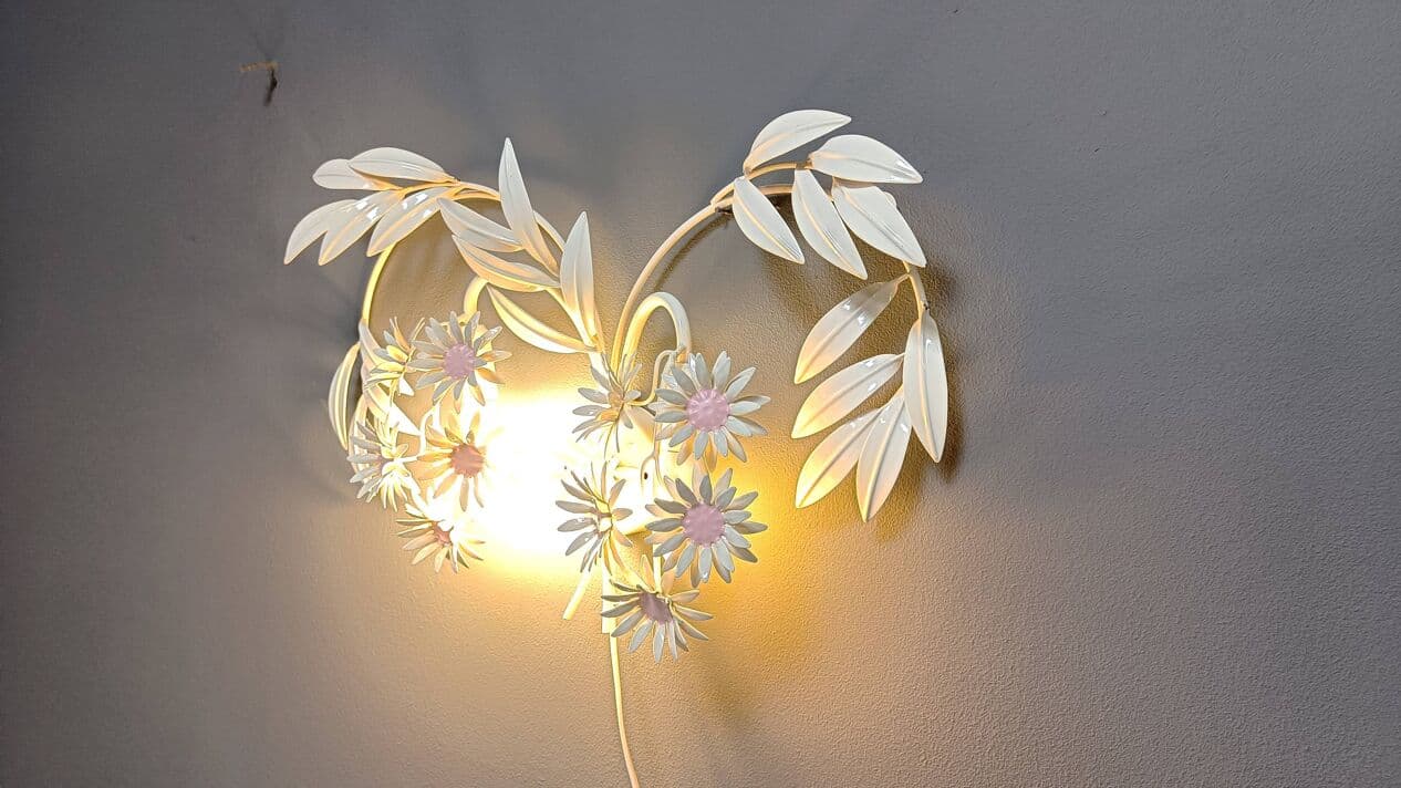 Kinkiet floral, metal biały, proj. H. Kögl, Włochy, lata 70. - 271352