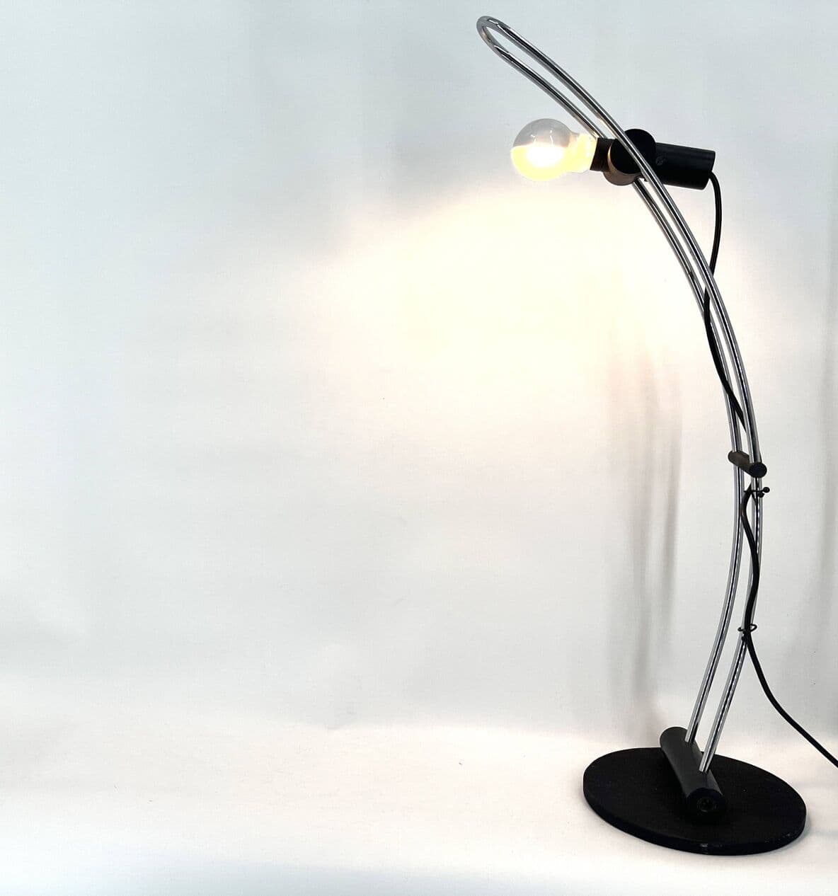 Lampa biurkowa, srebrny chrom, Włochy, lata 70. - 271289