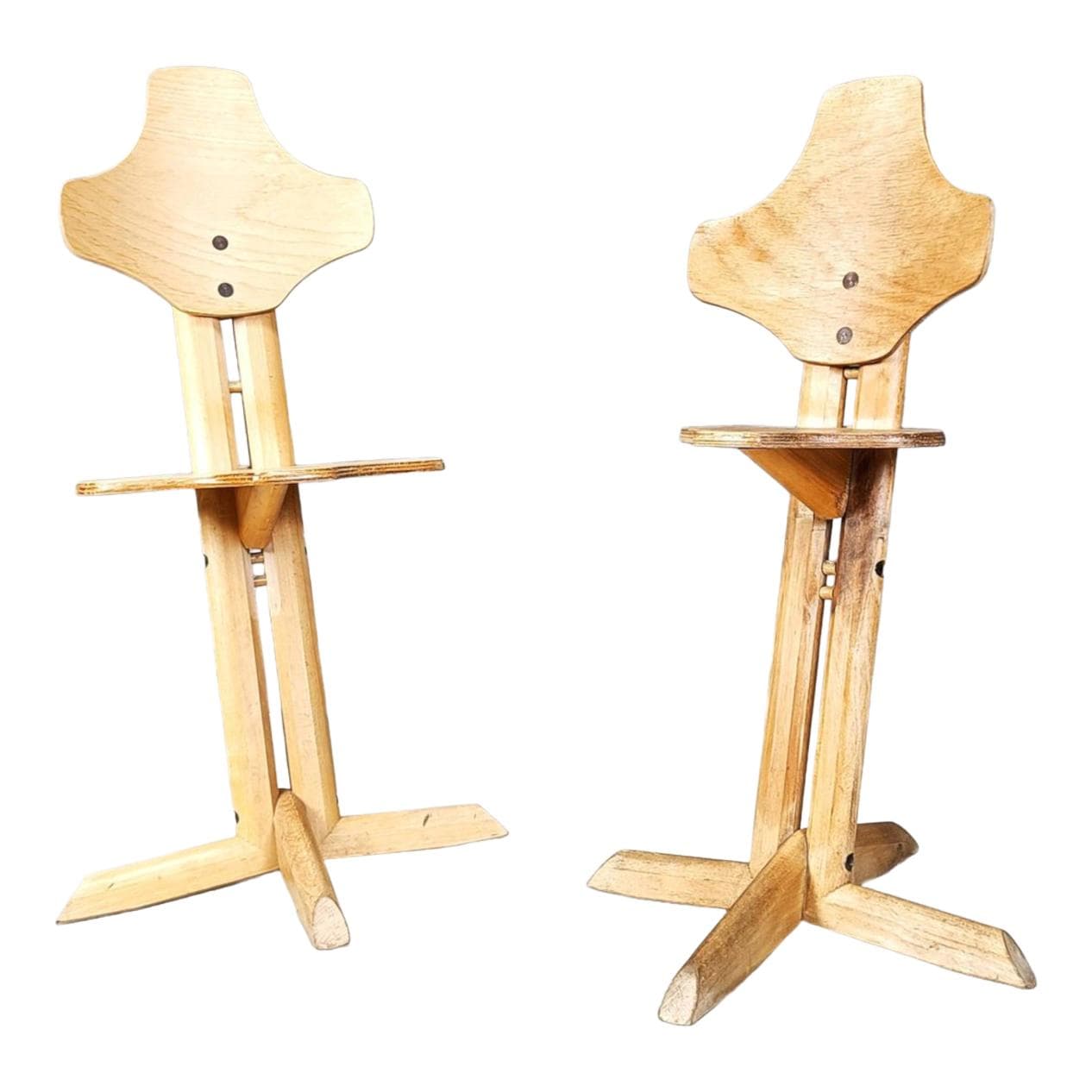 Pair of ergonomic chairs, beige plywood, Norway, 1970s.