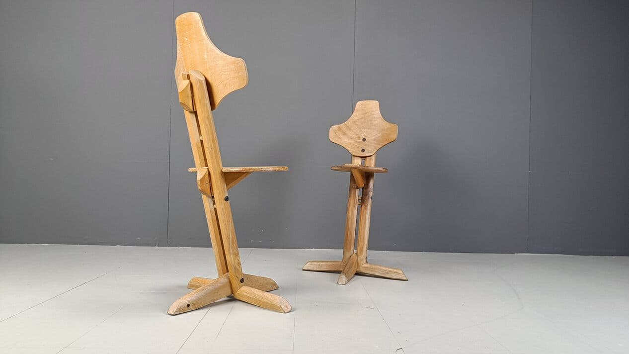 Pair of ergonomic chairs, beige plywood, Norway, 1970s. - 271213