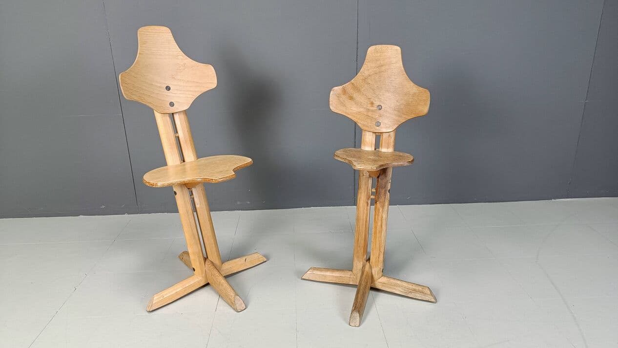 Pair of ergonomic chairs, beige plywood, Norway, 1970s. - 271211