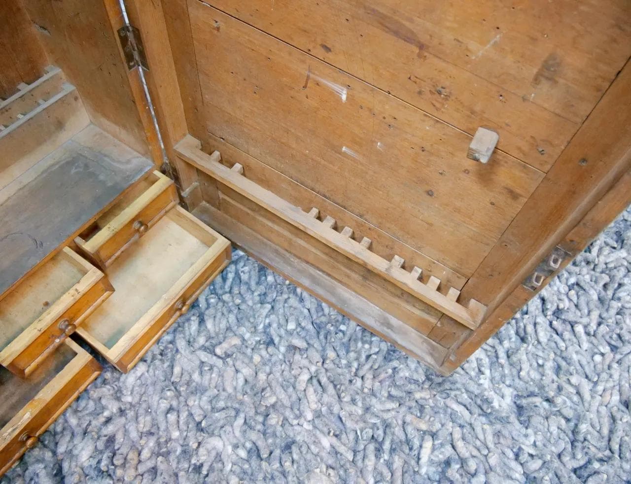 Wall-Mounted Workshop Cabinet, grey wood, France, 1930s - 19298