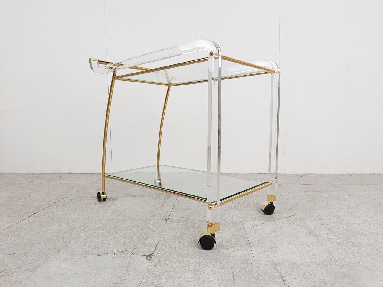 Barek na kółkach, mosiądz złoty, lucyt transparentny, Francja, lata 70. - 270962